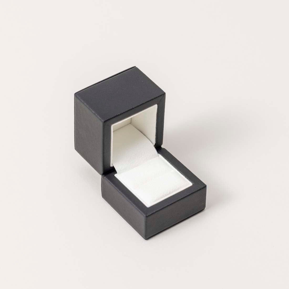 Black VO1, Jewelry Box, Luxe 3