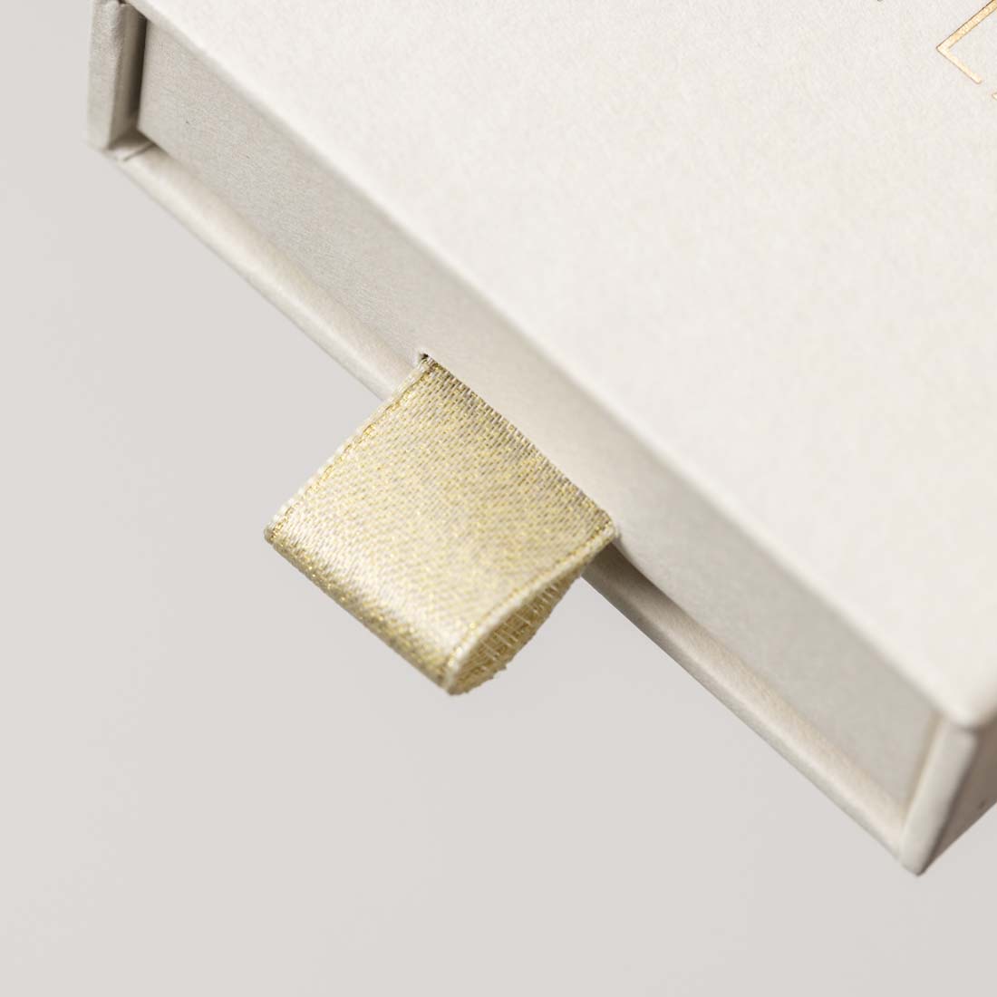 Mist VO1, Jewelry Box, Paper 1