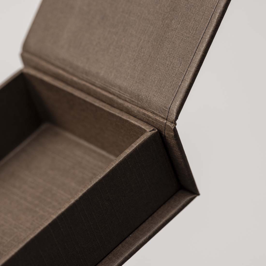 Terracota VO1, Jewelry Box, Paper 4