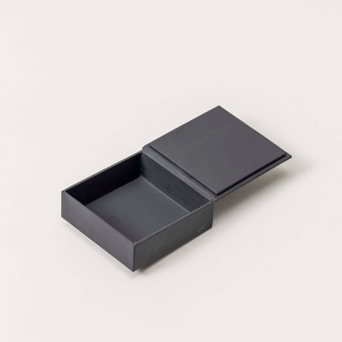 Black VO1, Jewelry Box, Paper 3