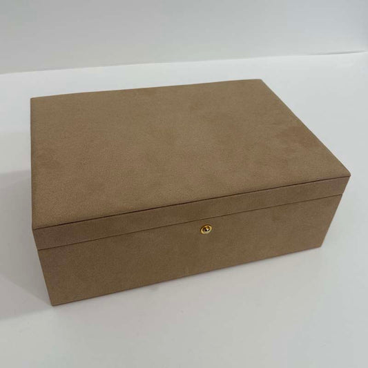 Mist VO1, Jewelry box