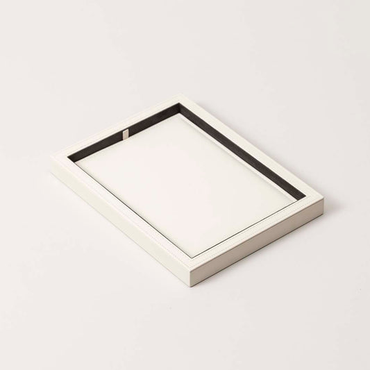 Mist VO1, Jewelry Tray