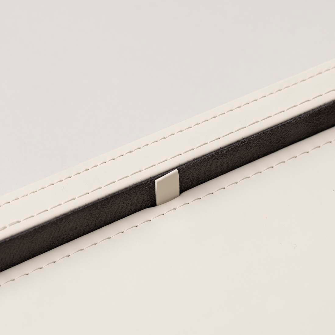 Mist VO1, Jewelry Tray