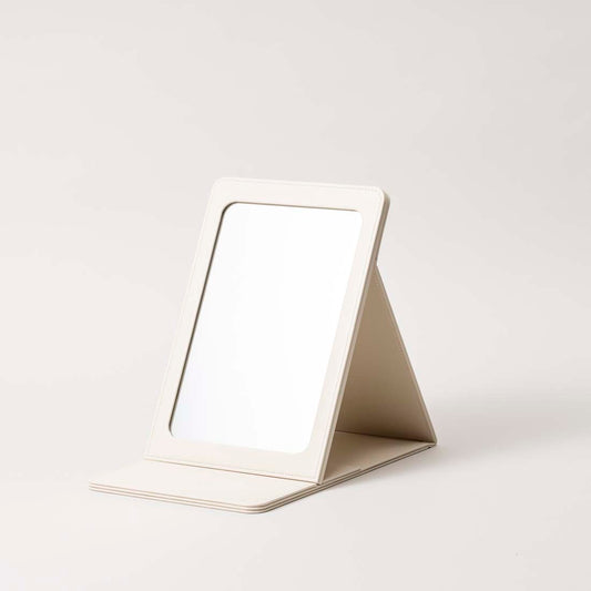 Mist VO1, Mirror
