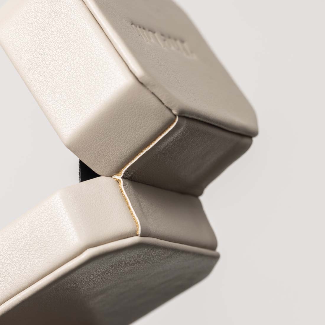 Mist VO1, Jewelry Box, Luxe 5