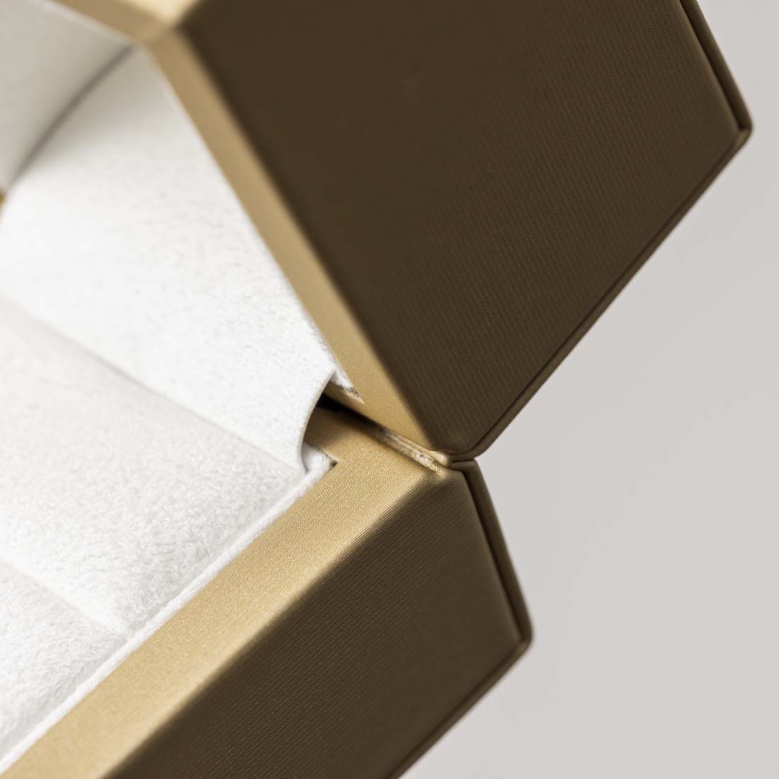 Mist VO1, Jewelry Box, Luxe 6