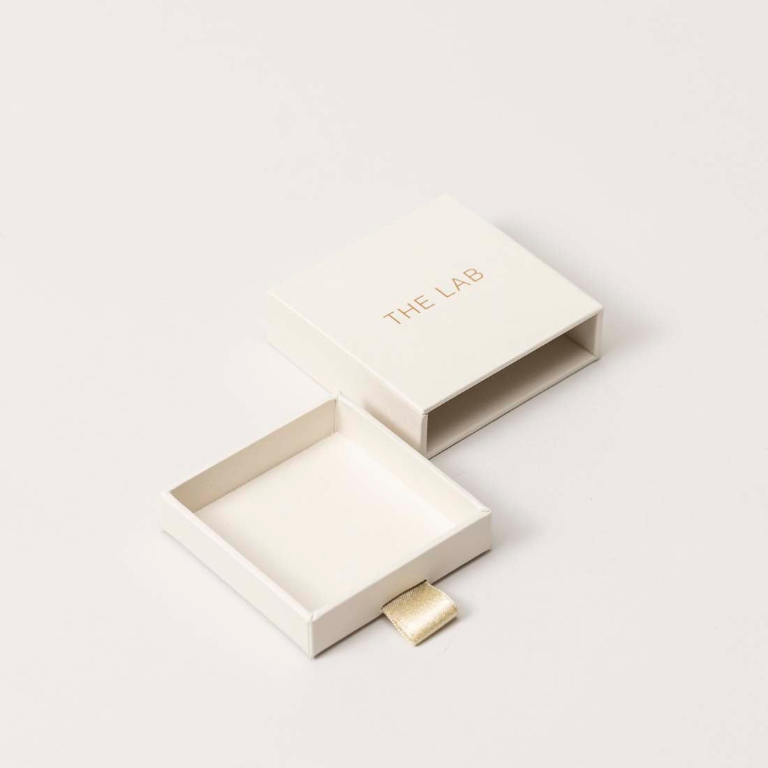 Mist VO1, Jewelry Box, Paper 1