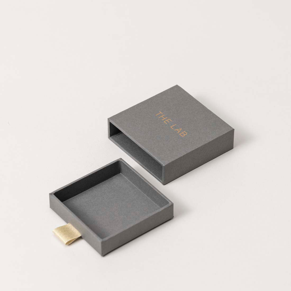 Silver/Grey VO1, Jewelry Box, Paper 1