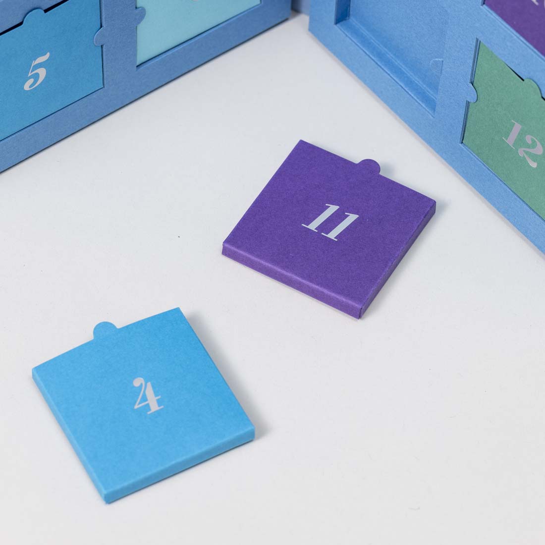 Teal VO1, Gift Box 2