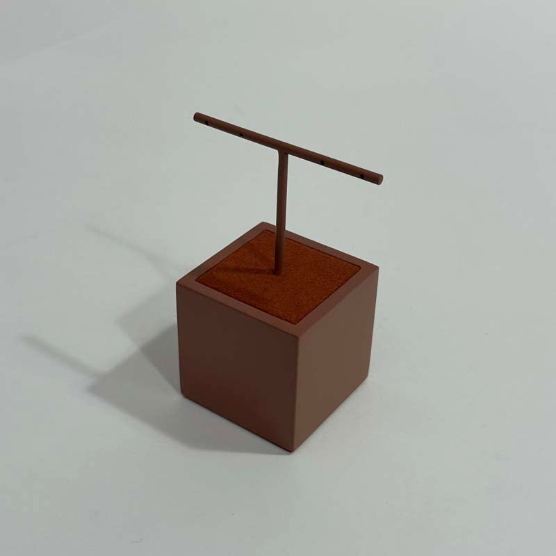 Terracota VO1, Visual Merchandise