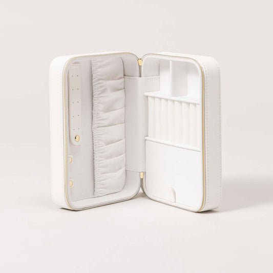 White VO1, Travel Case