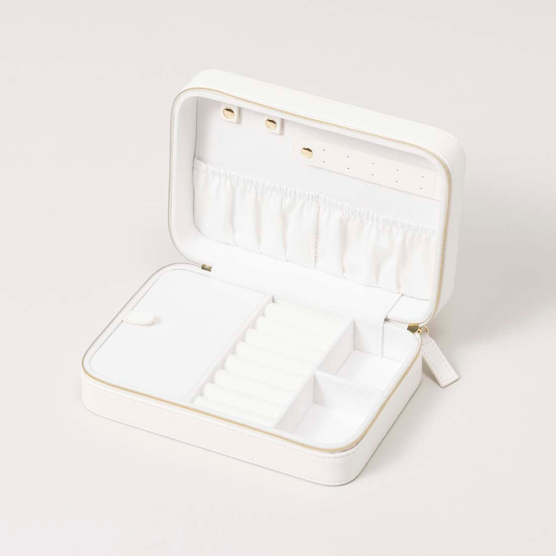 White VO1, Travel Case