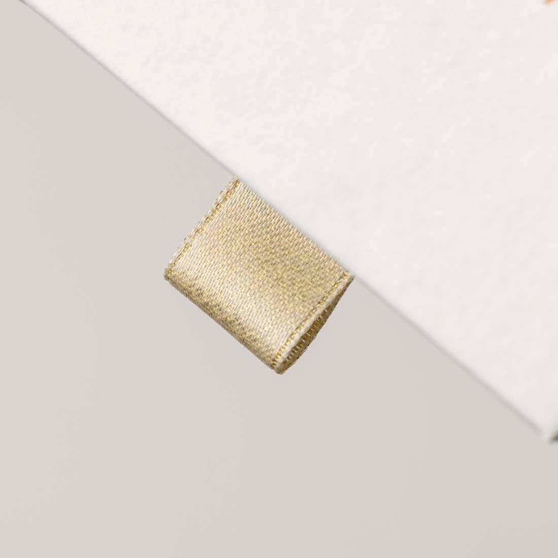 White VO1, Jewelry Box, Paper 1