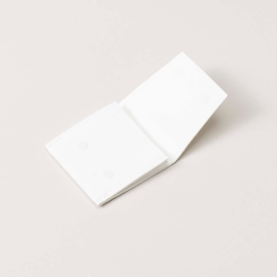 White VO1, Pouch, Synthetic 2