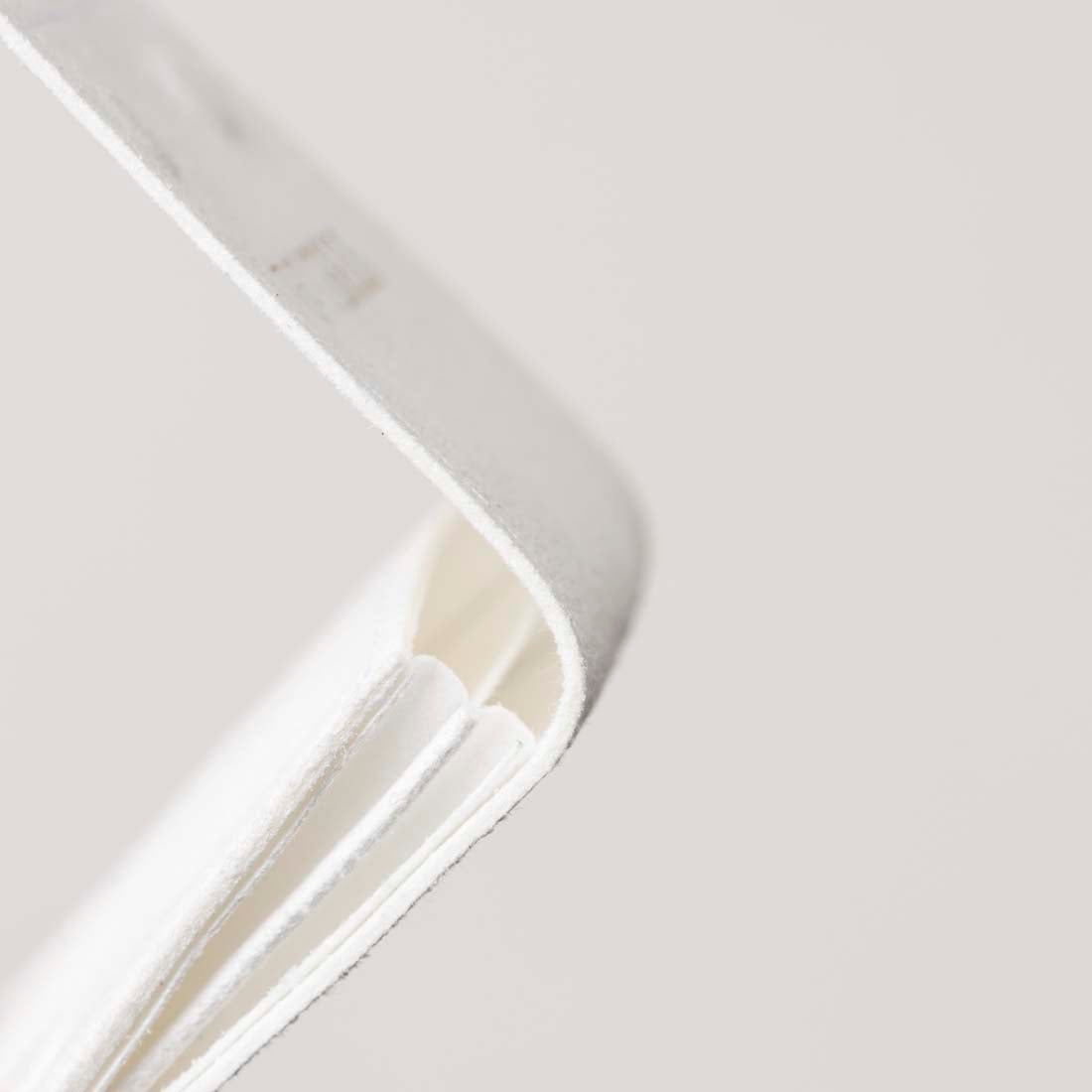 White VO1, Pouch, Synthetic 2